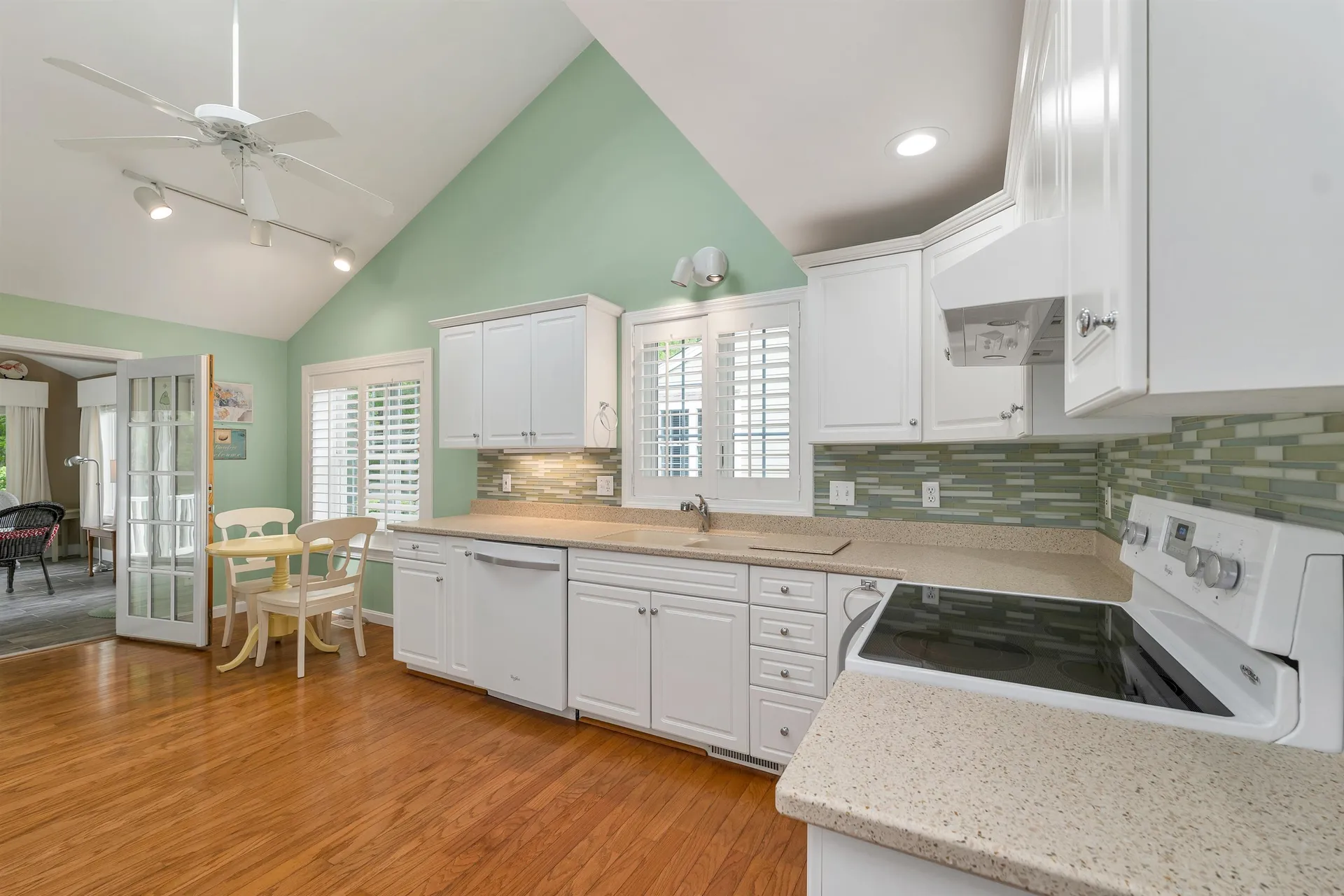 32 Drakes Landing Hampton NH 03842