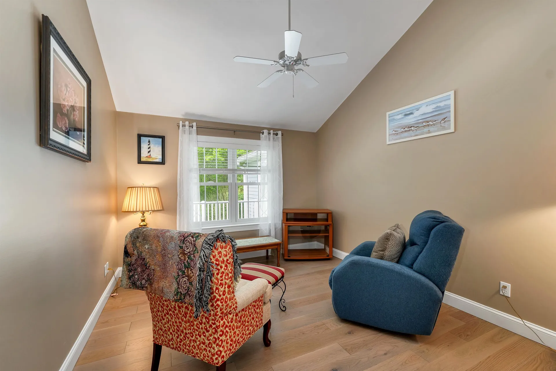 32 Drakes Landing Hampton NH 03842