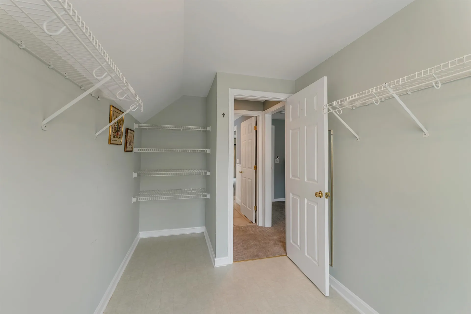 32 Drakes Landing Hampton NH 03842