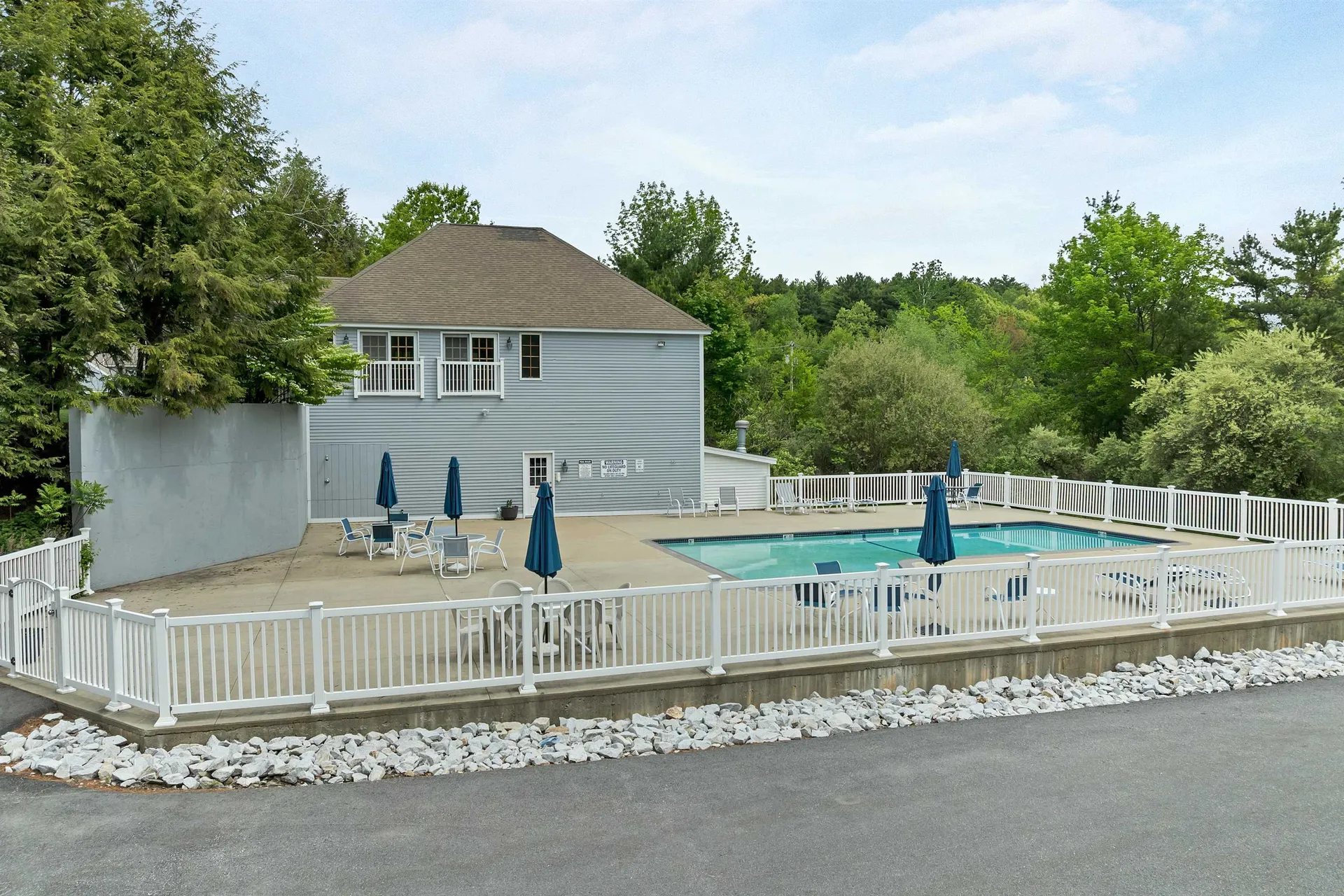 32 Drakes Landing Hampton NH 03842