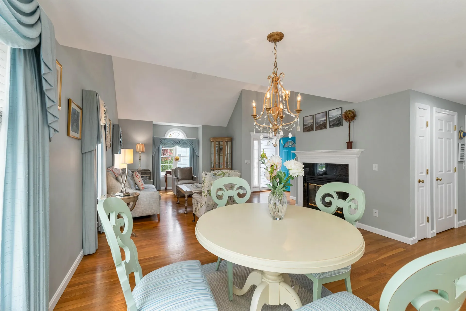 32 Drakes Landing Hampton NH 03842
