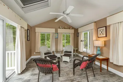 32 Drakes Landing Hampton NH 03842