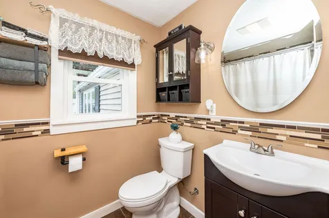 25 Adams Avenue Rochester NH 03867