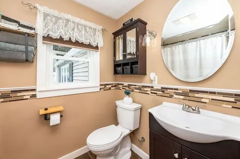 25 Adams Avenue Rochester NH 03867