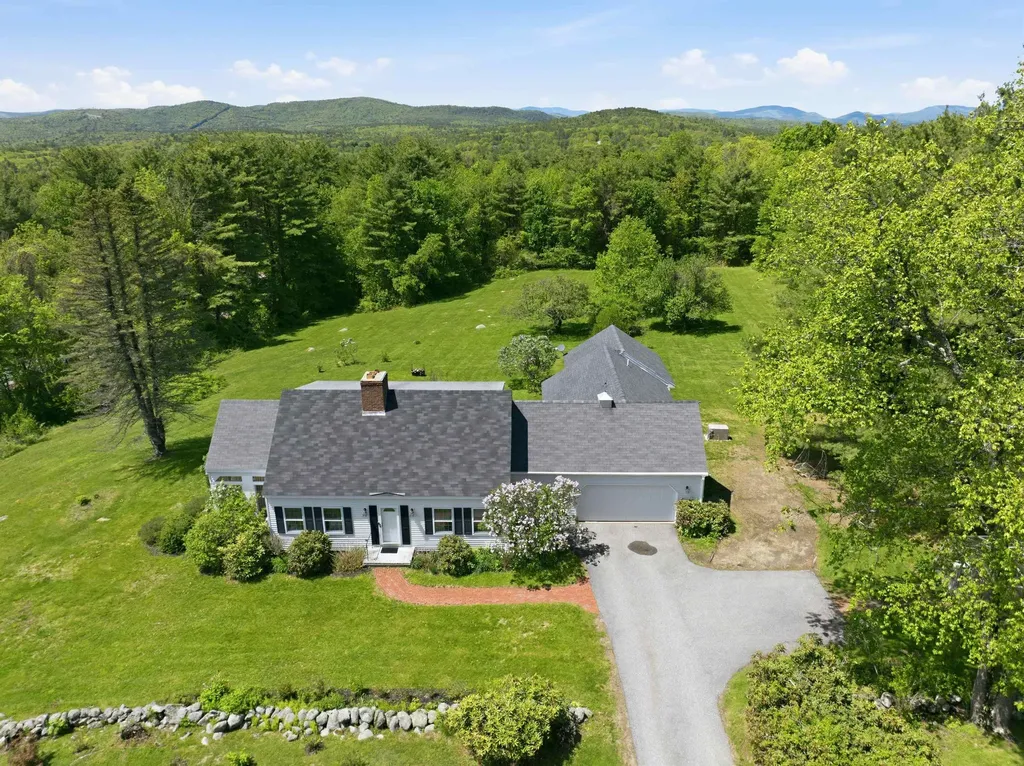 5 Carol Lane Meredith NH 03253
