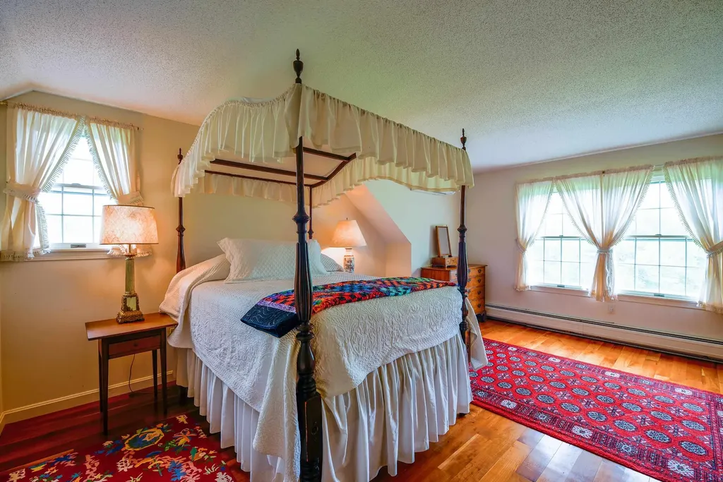 5 Carol Lane Meredith NH 03253