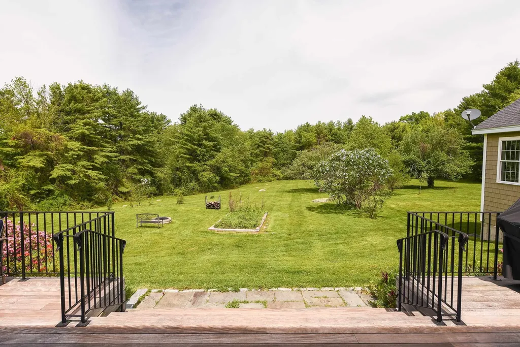 5 Carol Lane Meredith NH 03253
