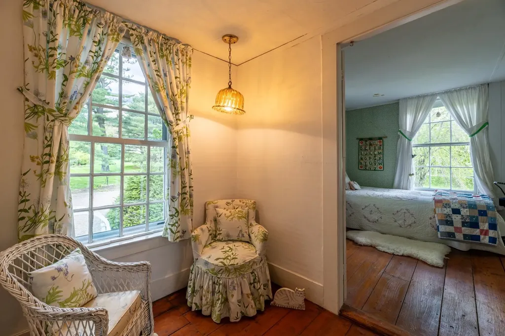 3373 Main Street Manchester VT 05254