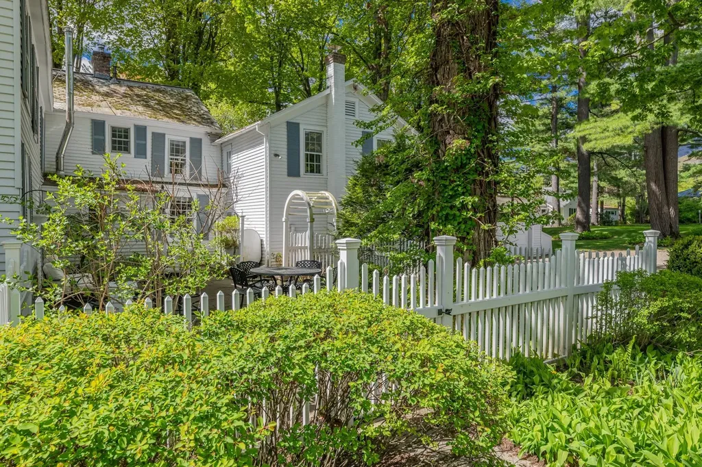 3373 Main Street Manchester VT 05254