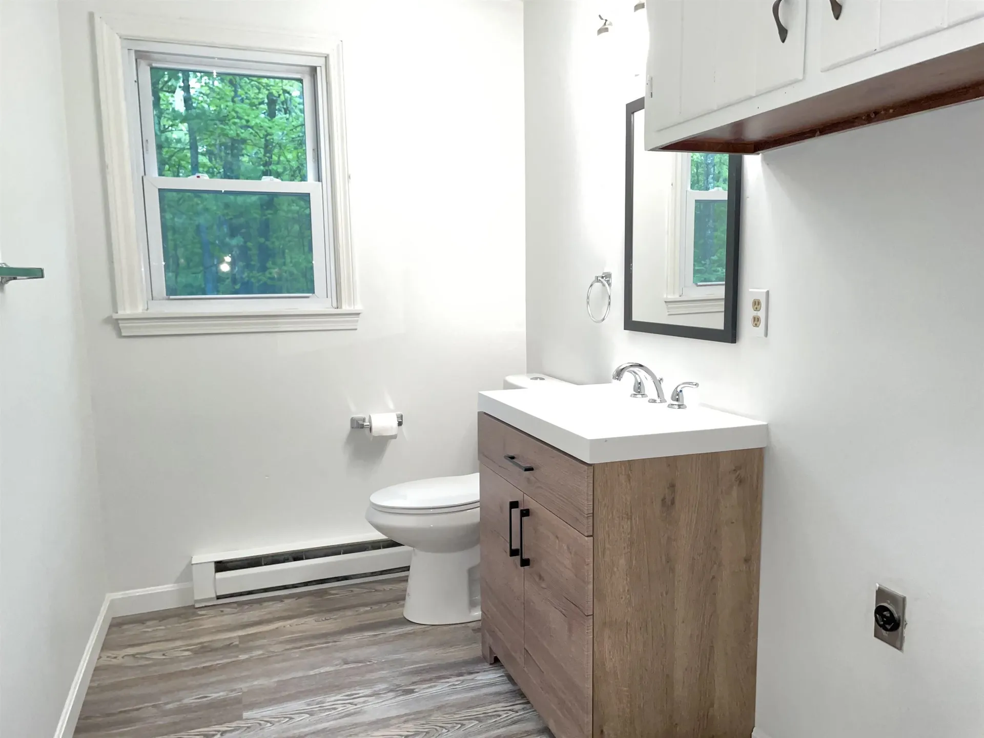 30 Emerald Drive Derry NH 03038