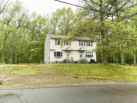 30 Emerald Drive Derry NH 03038