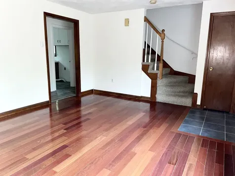 30 Emerald Drive Derry NH 03038