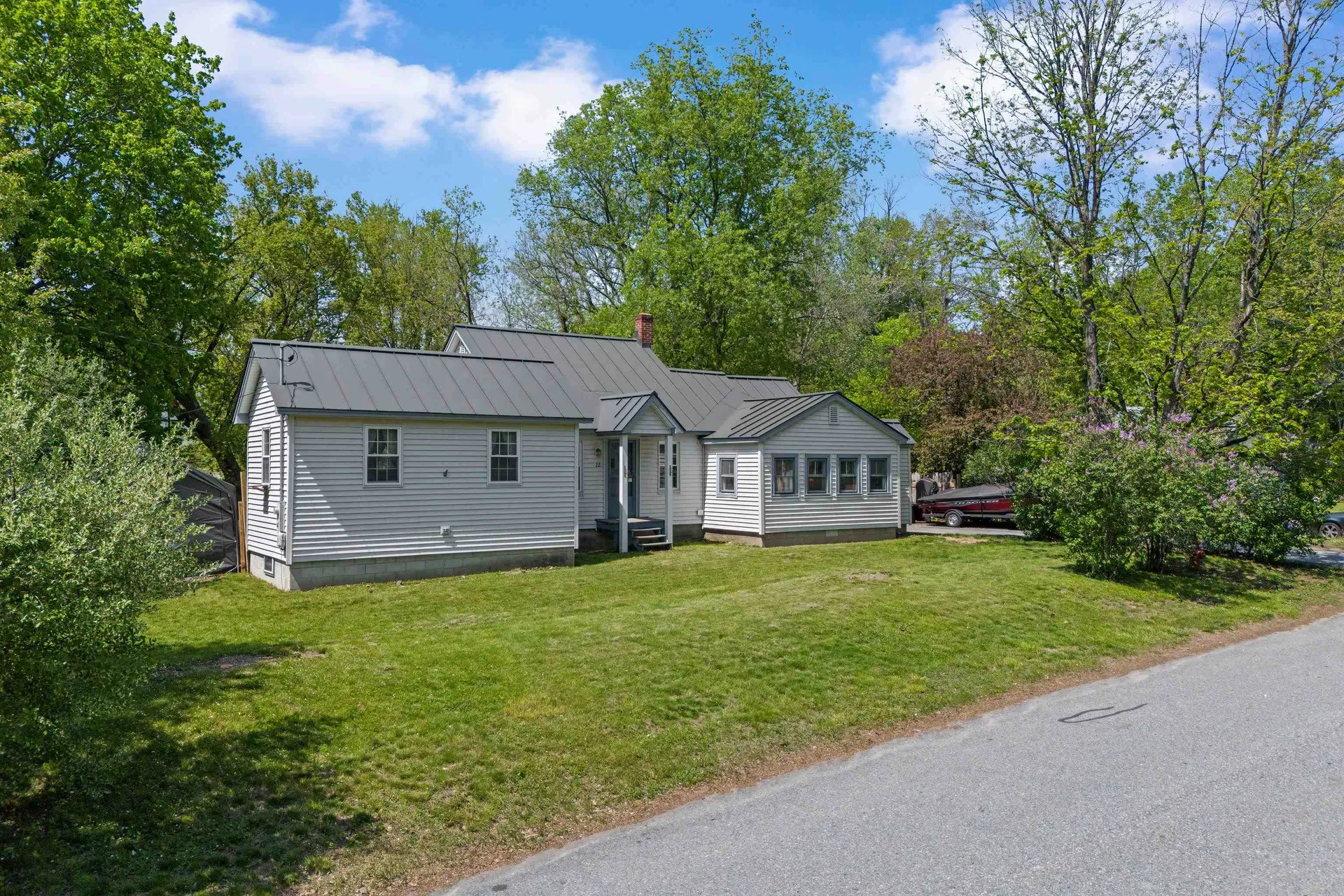22 Second Street Claremont NH 03743