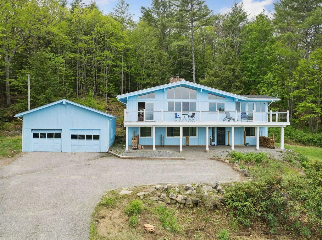 9 Tillinghast Road Sutton NH 03260
