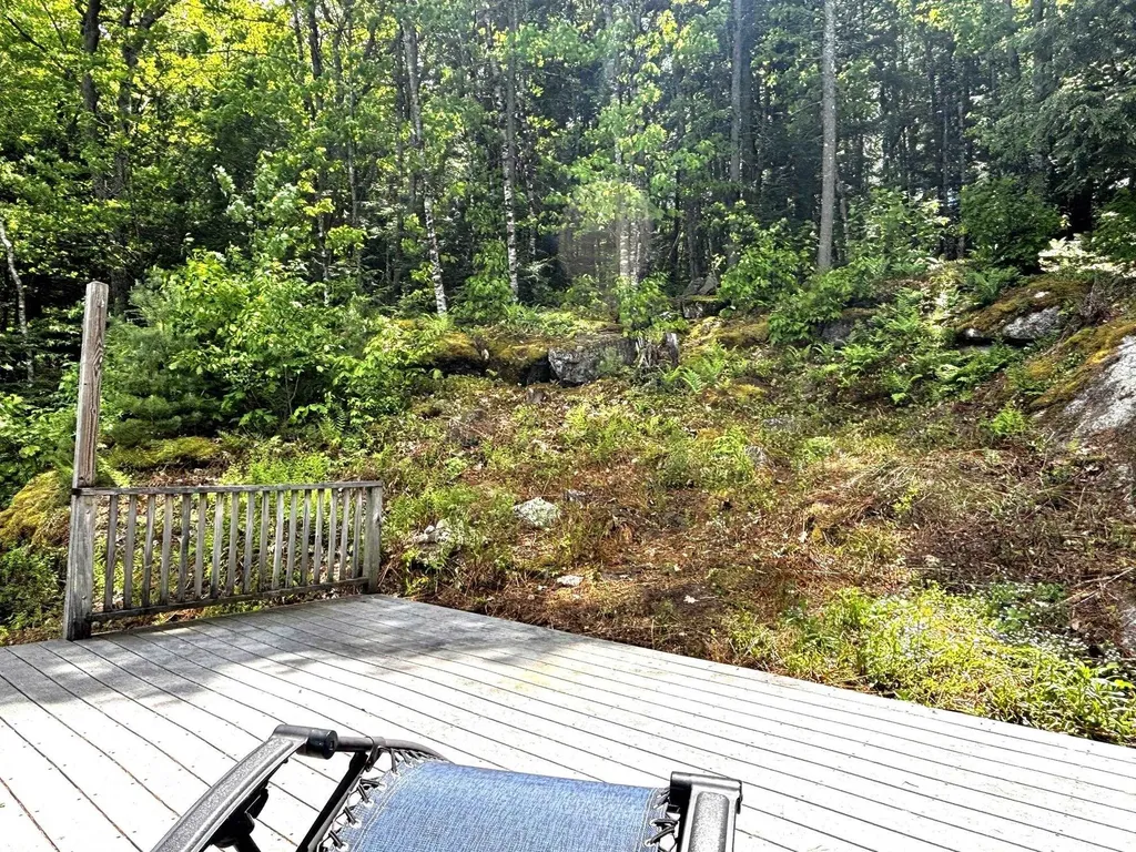 9 Tillinghast Road Sutton NH 03260