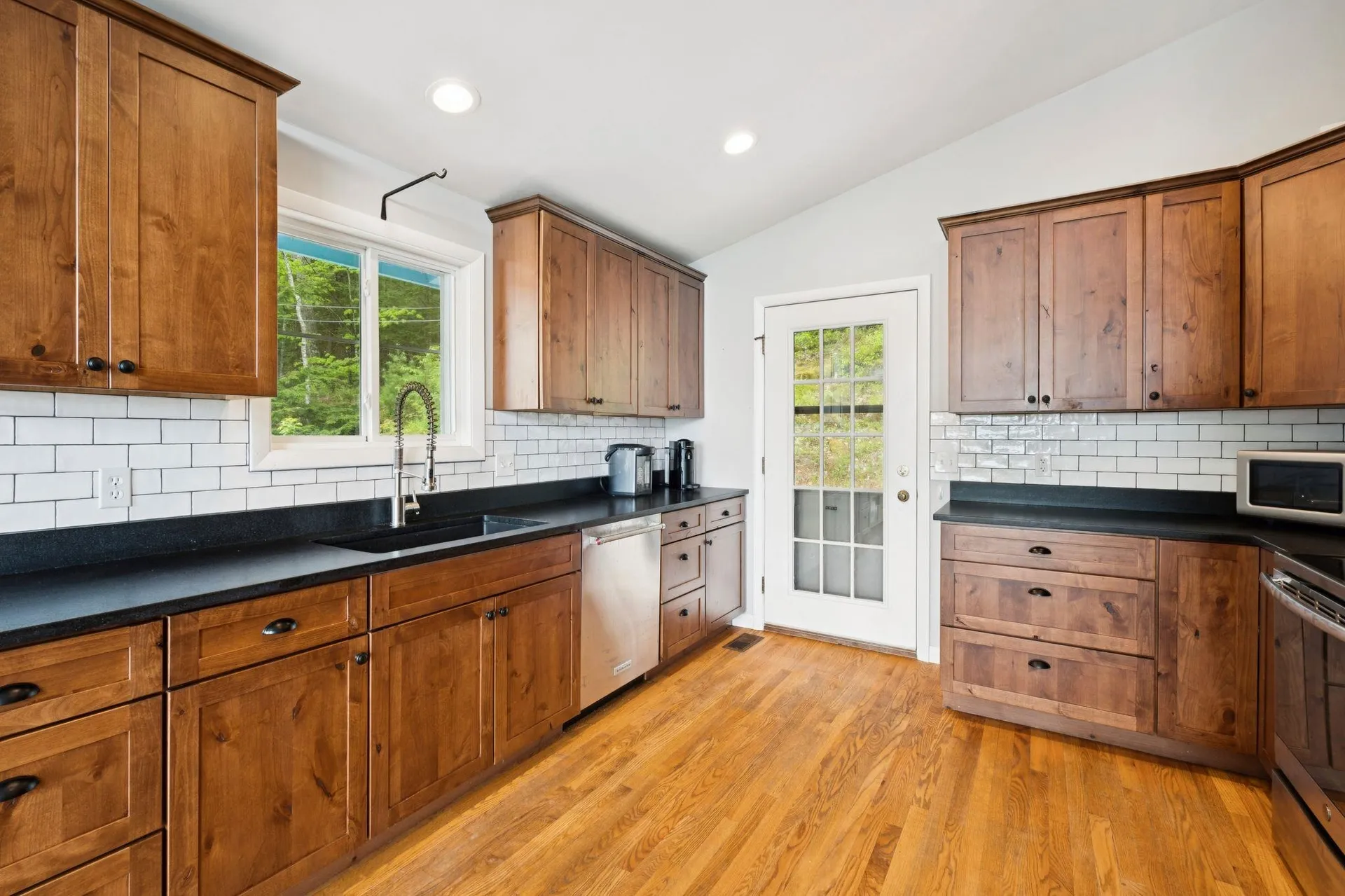 9 Tillinghast Road Sutton NH 03260