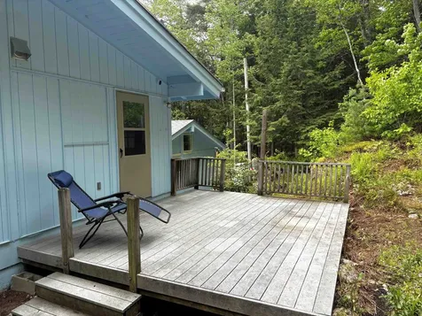 9 Tillinghast Road Sutton NH 03260