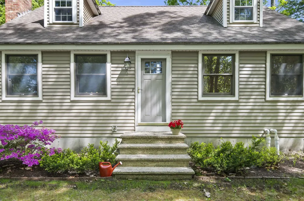 6 Patricia Avenue Exeter NH 03833