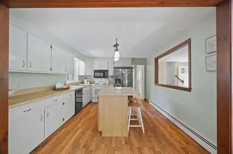 6 Patricia Avenue Exeter NH 03833