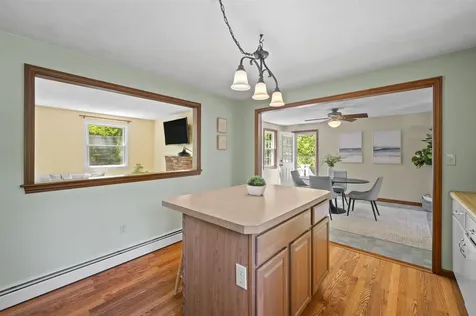 6 Patricia Avenue Exeter NH 03833