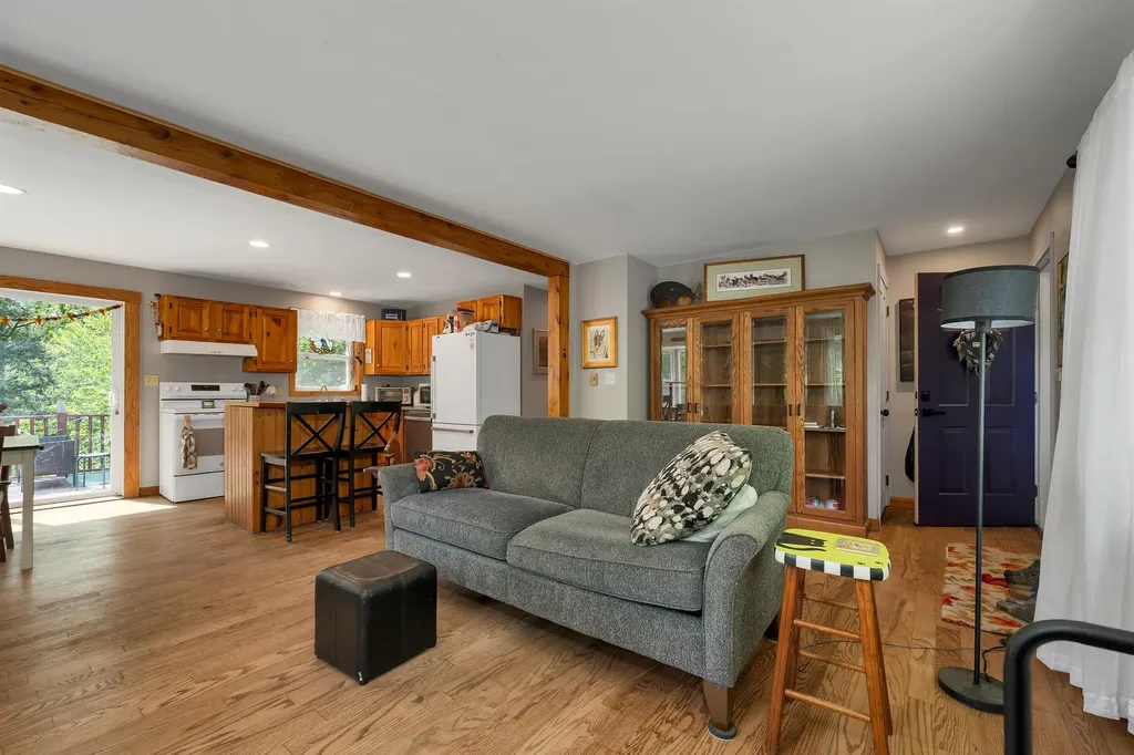 81 Ramblewood Circle Newbury NH 03255