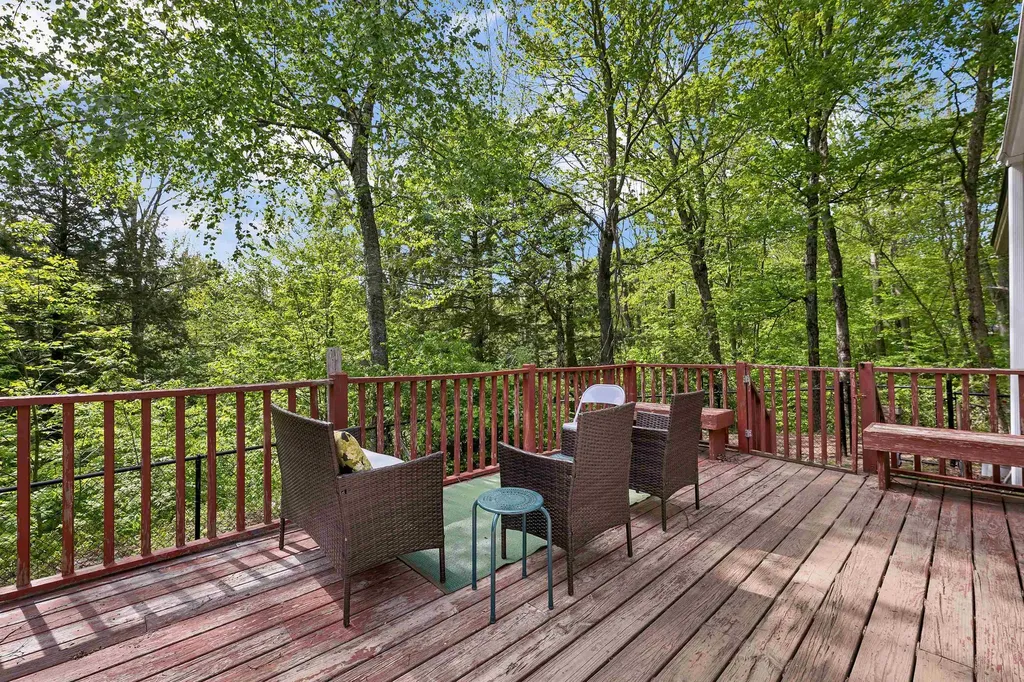 81 Ramblewood Circle Newbury NH 03255