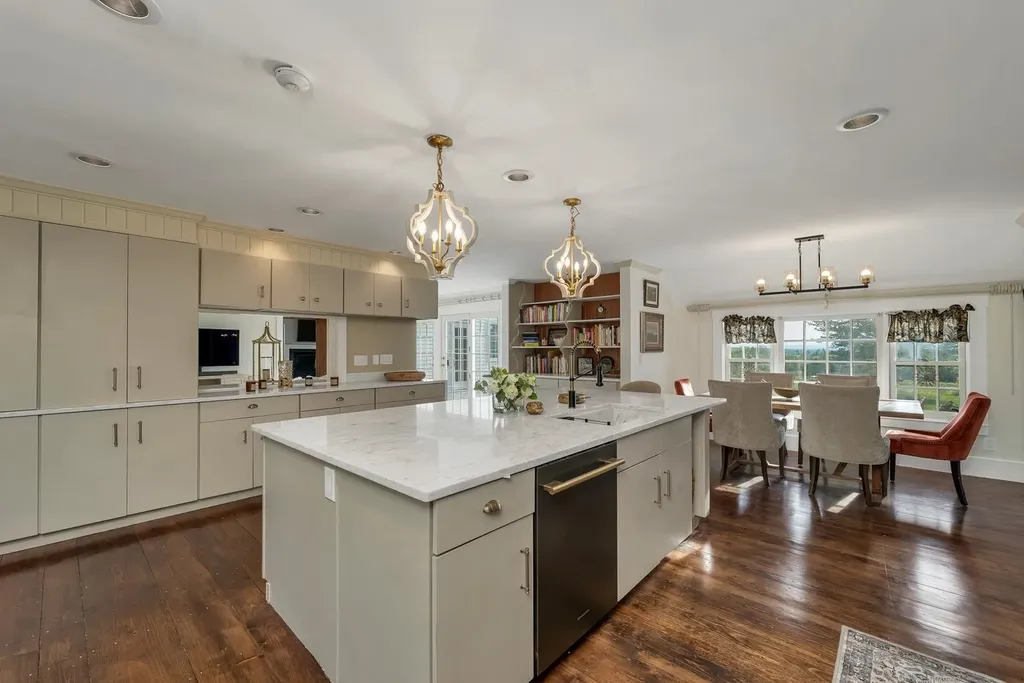 580 Pine Hill Road Wolfeboro NH 03894
