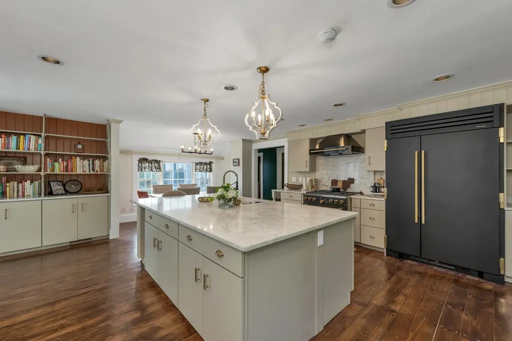 580 Pine Hill Road Wolfeboro NH 03894