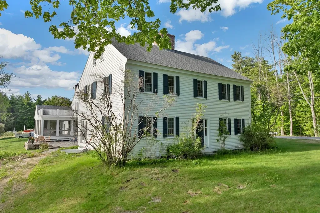 580 Pine Hill Road Wolfeboro NH 03894