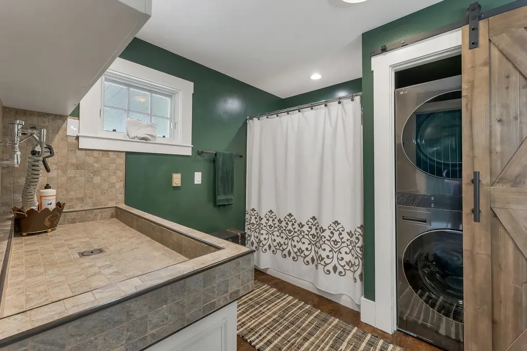 580 Pine Hill Road Wolfeboro NH 03894