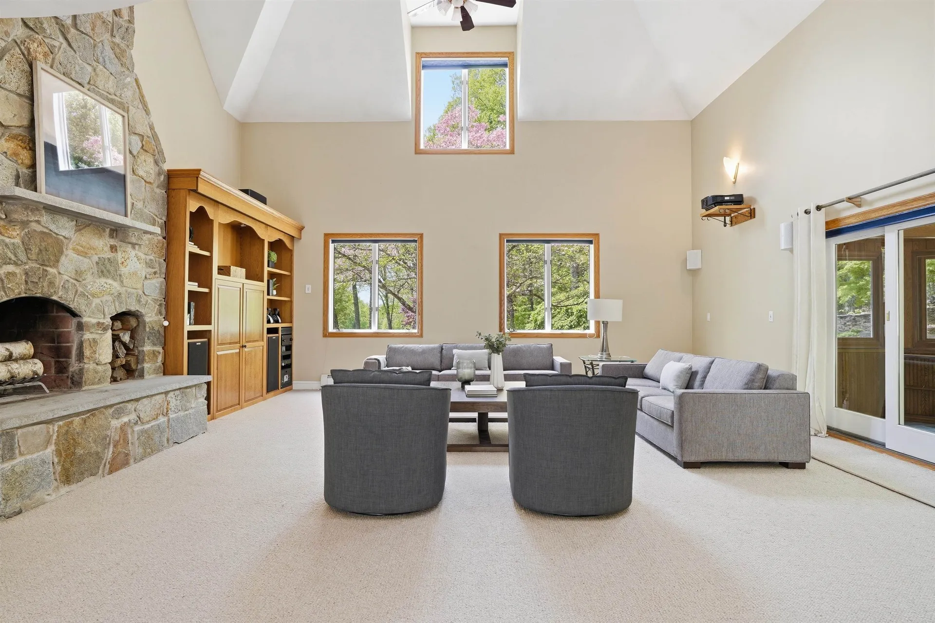 54 Sharon Road Windham NH 03087