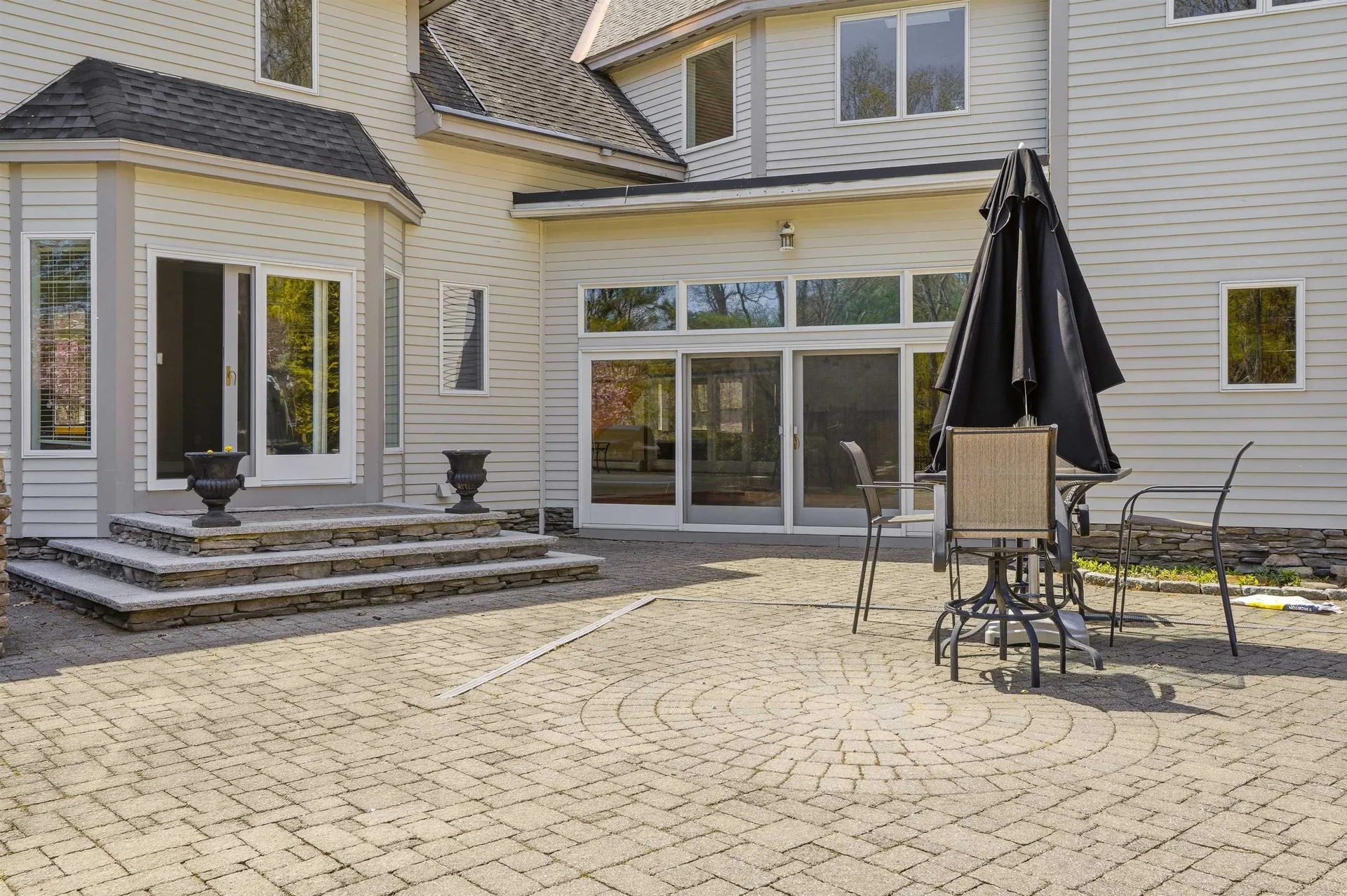 54 Sharon Road Windham NH 03087