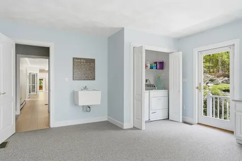 54 Sharon Road Windham NH 03087