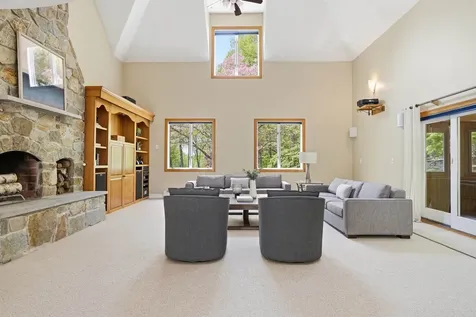 54 Sharon Road Windham NH 03087