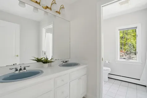 54 Sharon Road Windham NH 03087
