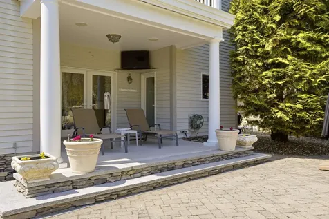 54 Sharon Road Windham NH 03087