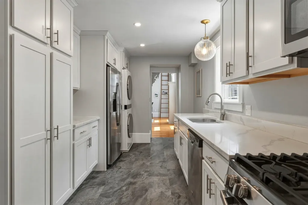 649 State Street Portsmouth NH 03801