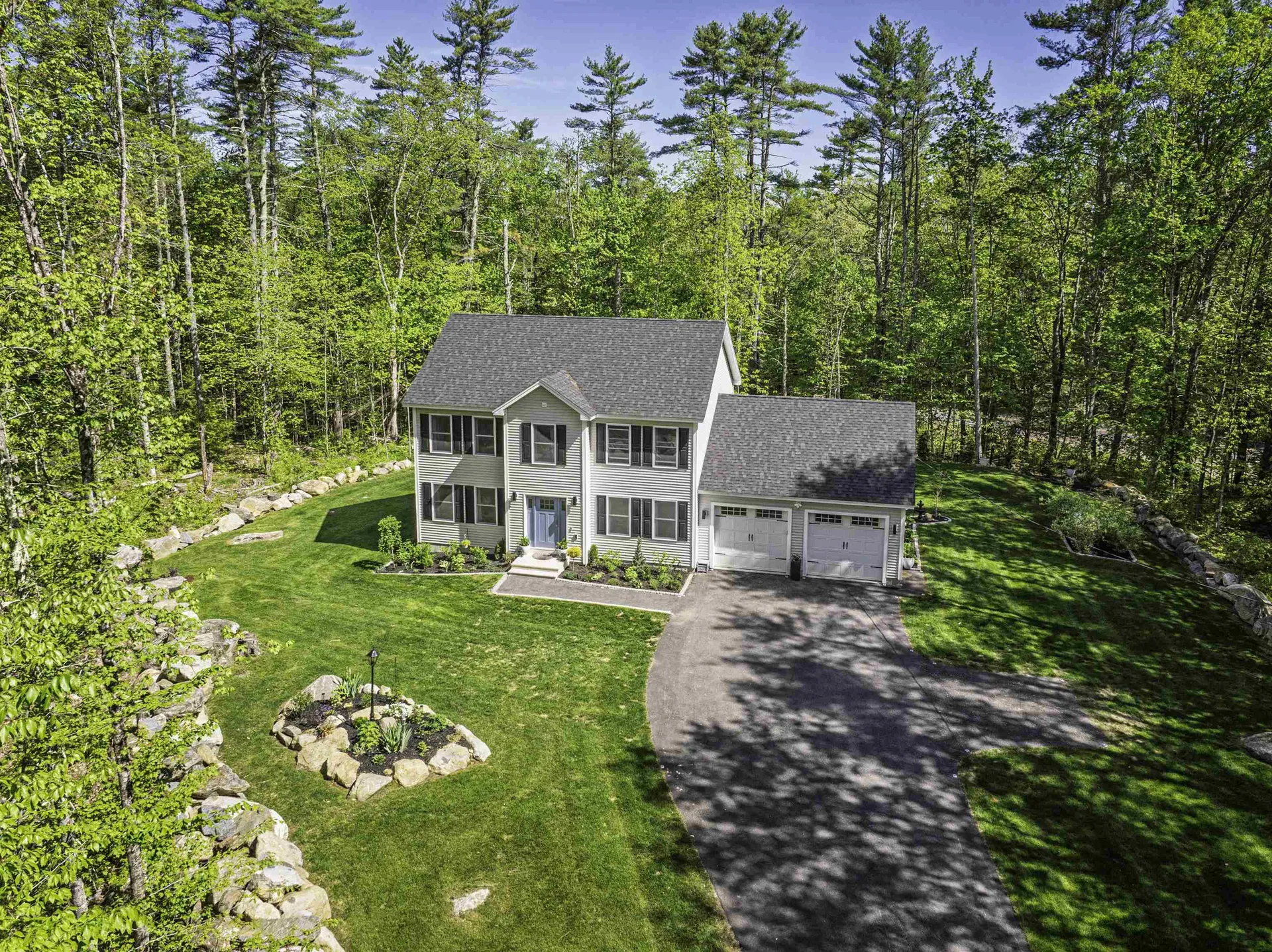 16 Stagecoach Road Barrington NH 03825