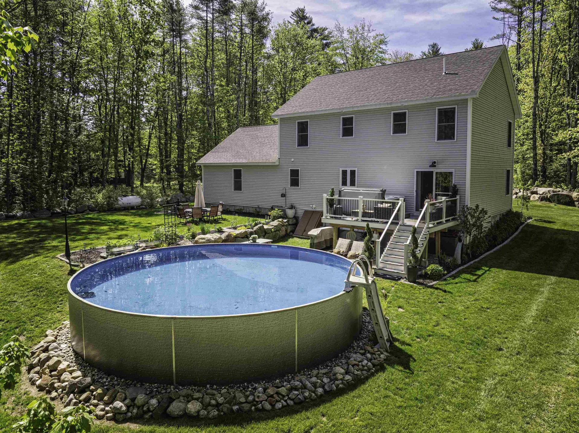 16 Stagecoach Road Barrington NH 03825