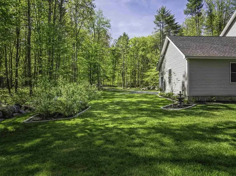 16 Stagecoach Road Barrington NH 03825