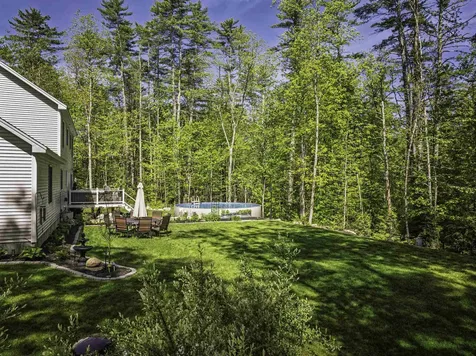 16 Stagecoach Road Barrington NH 03825