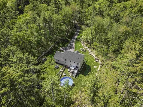 16 Stagecoach Road Barrington NH 03825