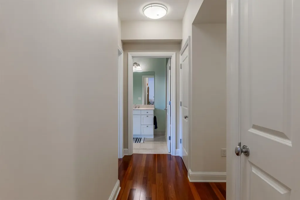 77 Hanover Street Portsmouth NH 03801