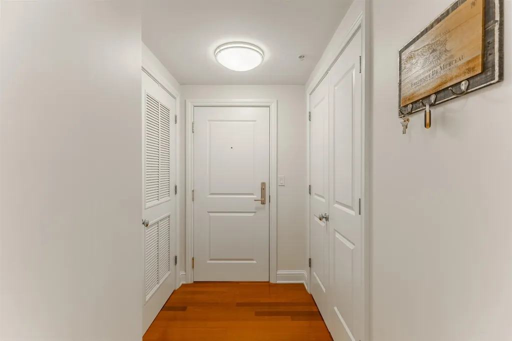 77 Hanover Street Portsmouth NH 03801
