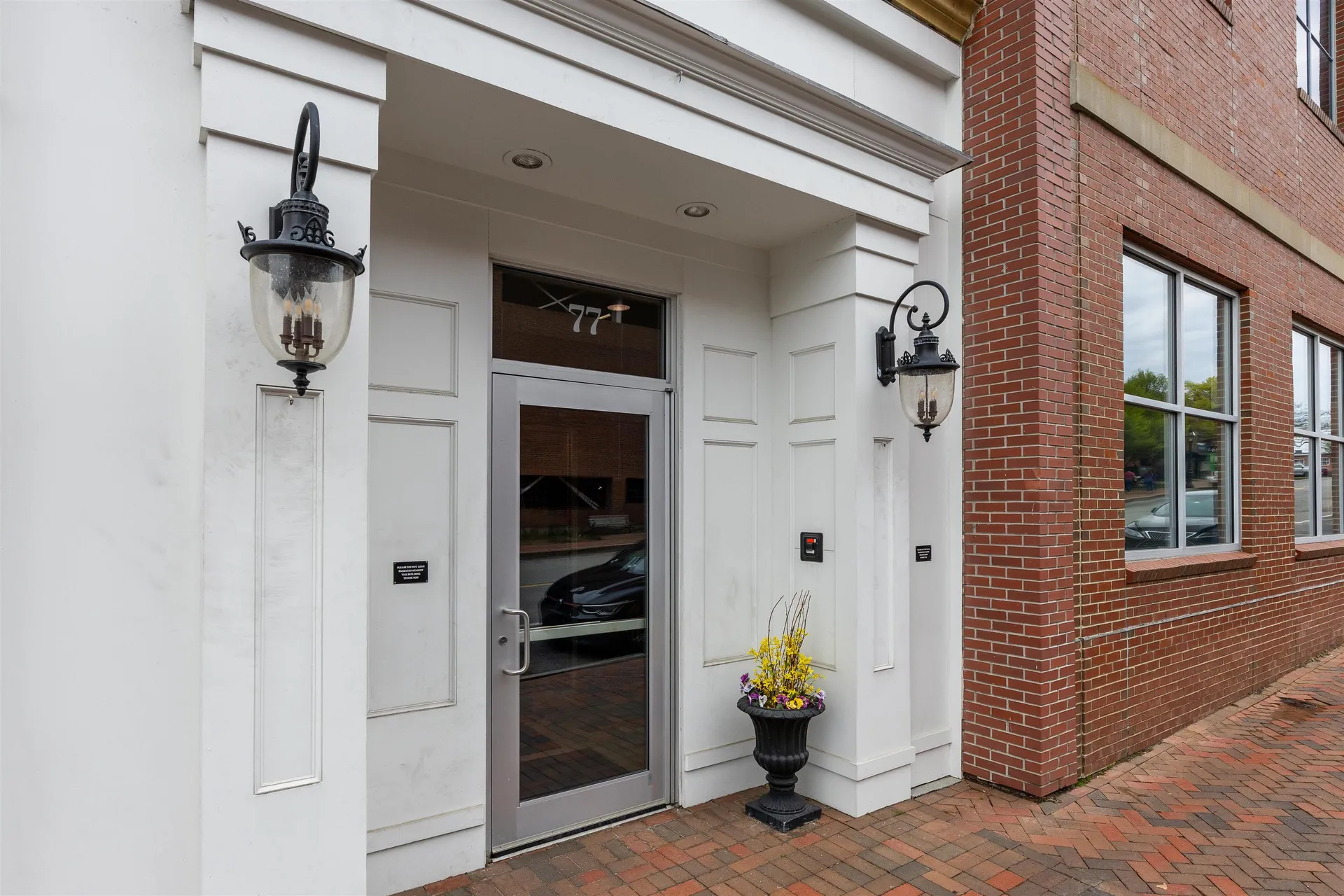 77 Hanover Street Portsmouth NH 03801