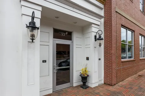 77 Hanover Street Portsmouth NH 03801