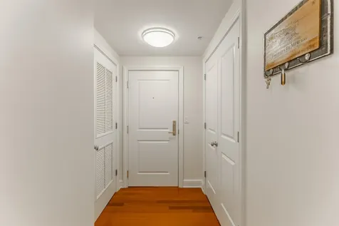77 Hanover Street Portsmouth NH 03801
