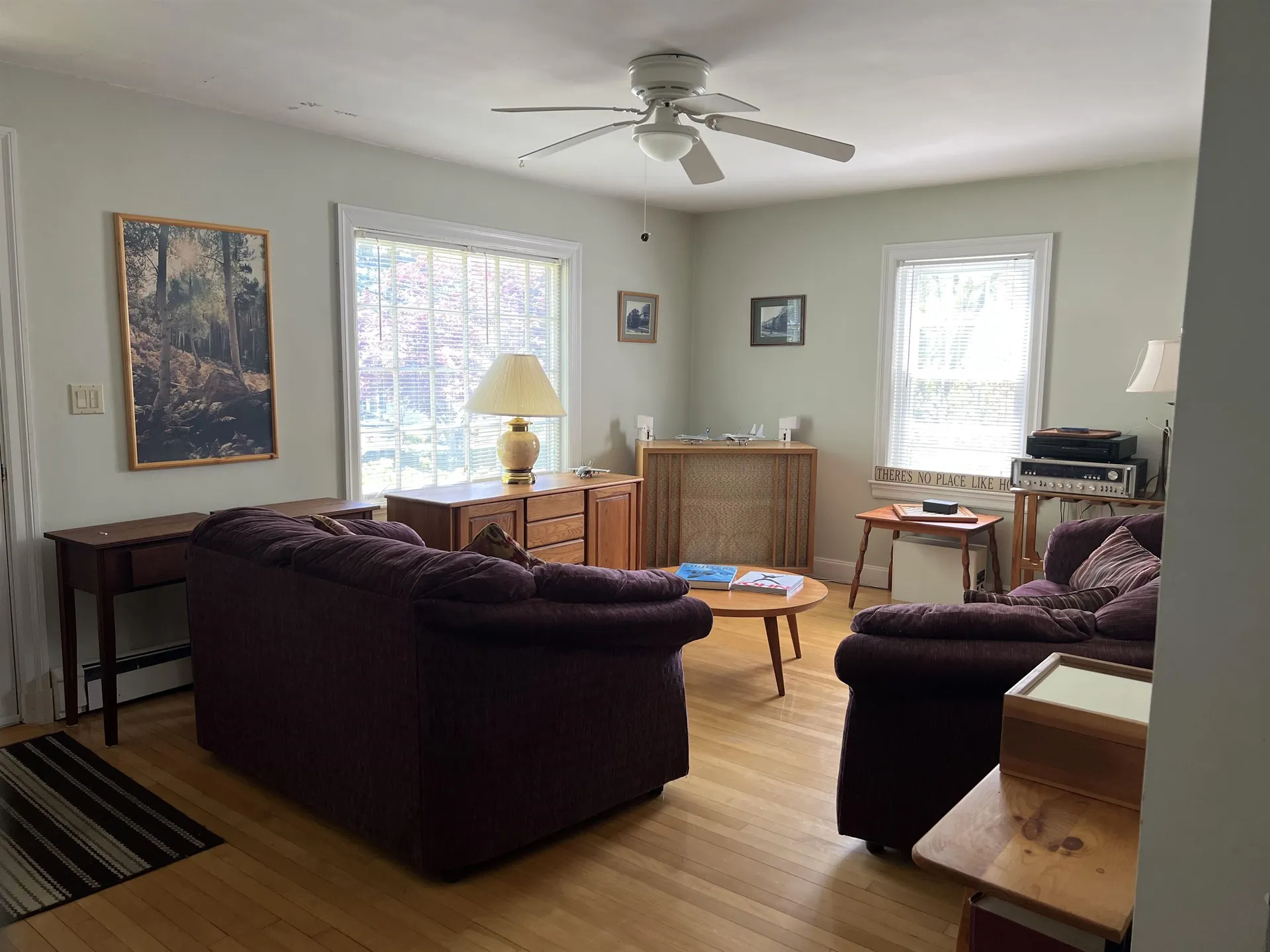 8 Hooker Street Nashua NH 03064