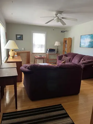 8 Hooker Street Nashua NH 03064