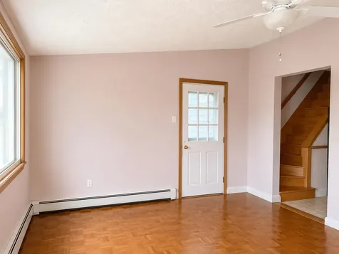 8 Hooker Street Nashua NH 03064